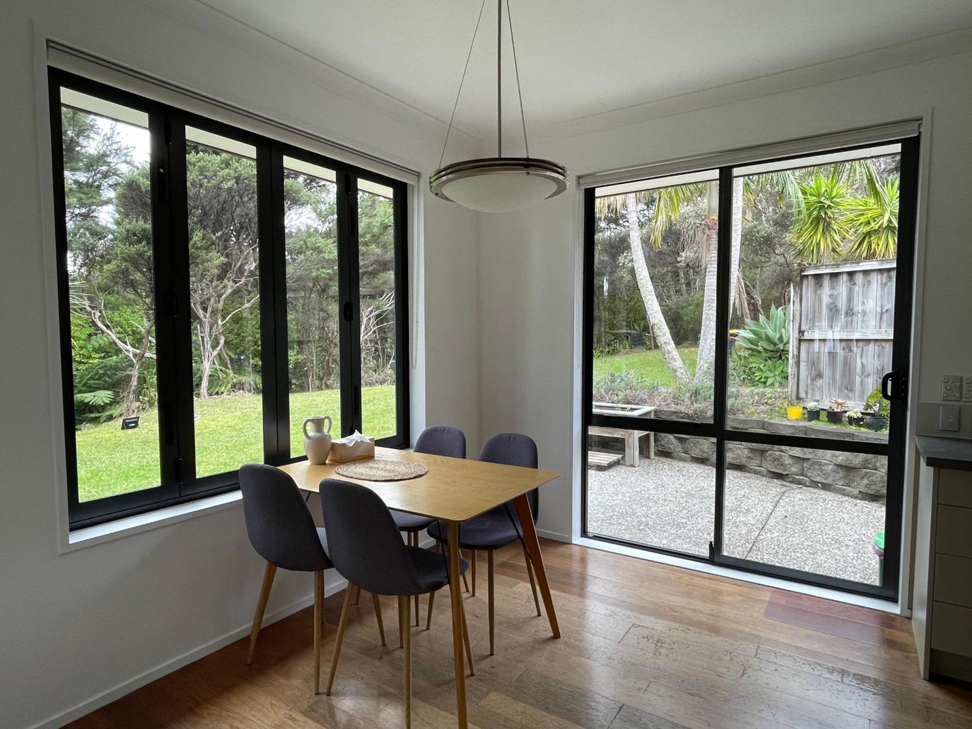 Charming Home Near Nature Auckland Buitenkant foto